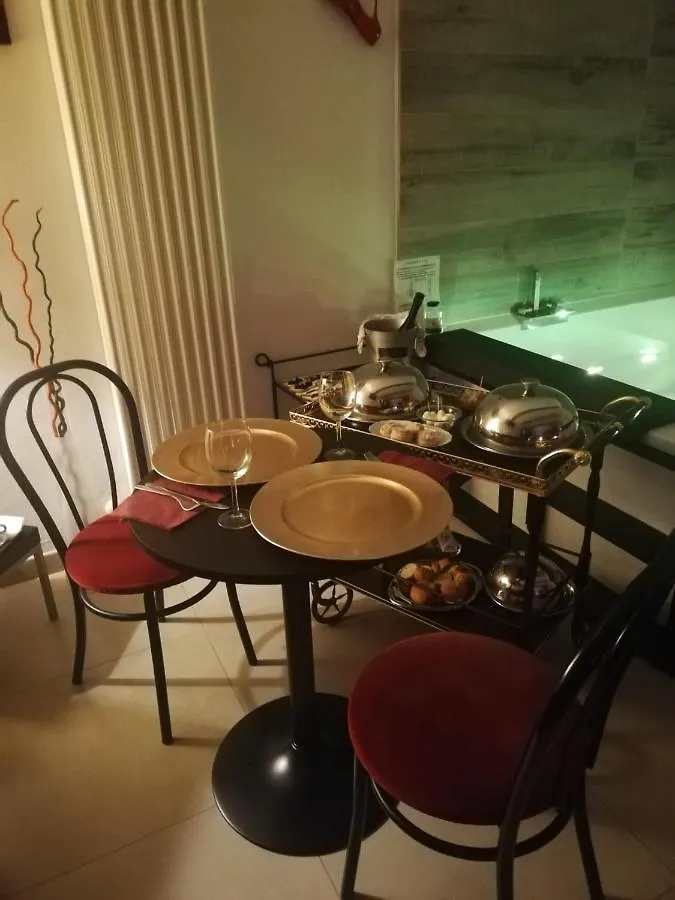 Sacripante Bed & Breakfast Ostellato 0*,